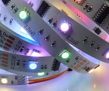 Led szalag 7,2W/fm/30led 12VDC RGB színes beltéri smd Conlight